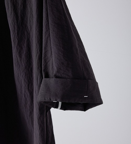 ��YENN/������ۥ饦��ɥե���ॷ��� / ROUND FORM SHIRT(Y261-11005)