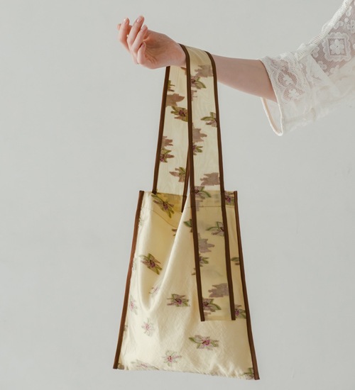 WHYTO. �ۥ磻�� �������ե��Хå� sheer flower bag