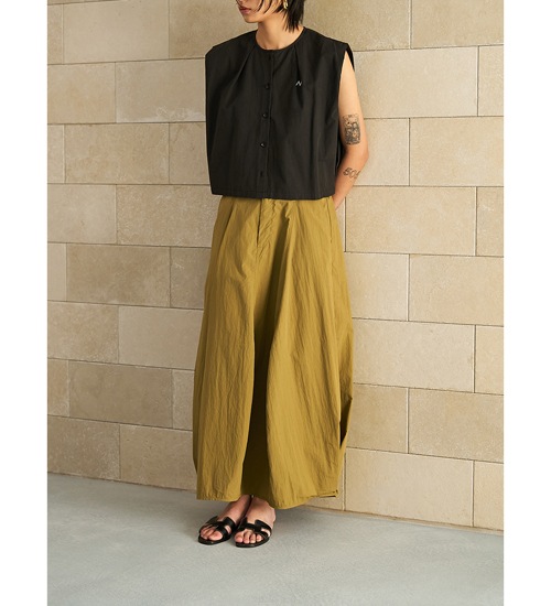 YENN ������ ���꡼�֥쥹����� SLEEVELESS SHIRT