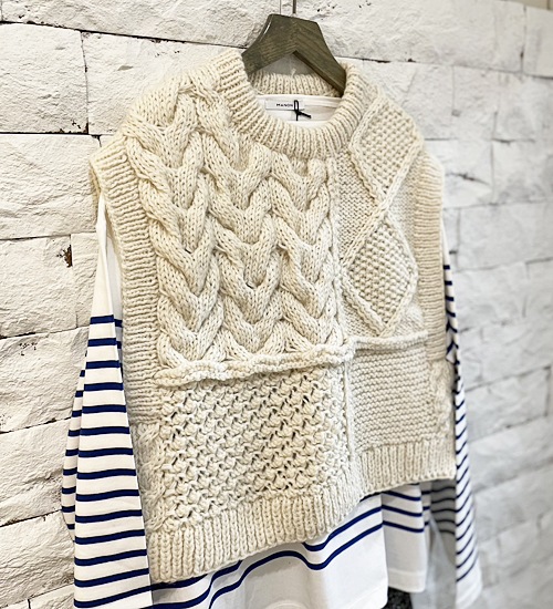 ��30��OFF�ա�kha:ki/�������ۥϥ�ɥ˥åȥ����֥�٥���/HAND KNIT CABLE VEST�ڥ���󥻥����ʸ��Բġ�