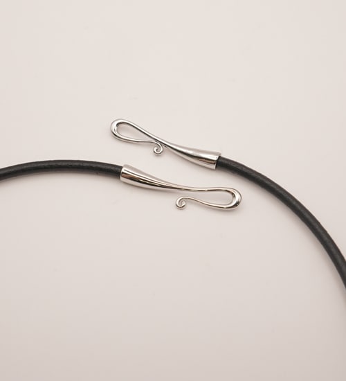 ��CHIGNON/���˥��ۥꥢ��쥶���եå����硼����(0056-519SH)