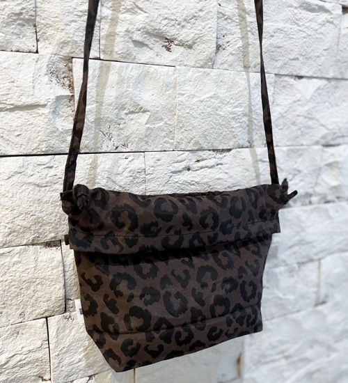 ��20��OFF�ա�kha:ki/�������ۥ���С����֥�Хå� �쥪�ѡ���/CONVERTIBLE BAG LEO�ڥ���󥻥����ʸ��Բġ�