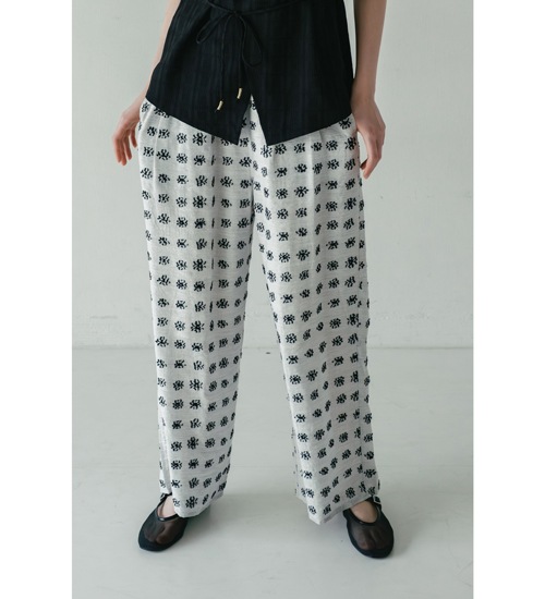 ��20��OFF��WHYTO. �ۥ磻�� ���㥬���ɥ磻�ɥѥ�� jacquard wide pants�ڥ���󥻥����ʸ��Բġ�