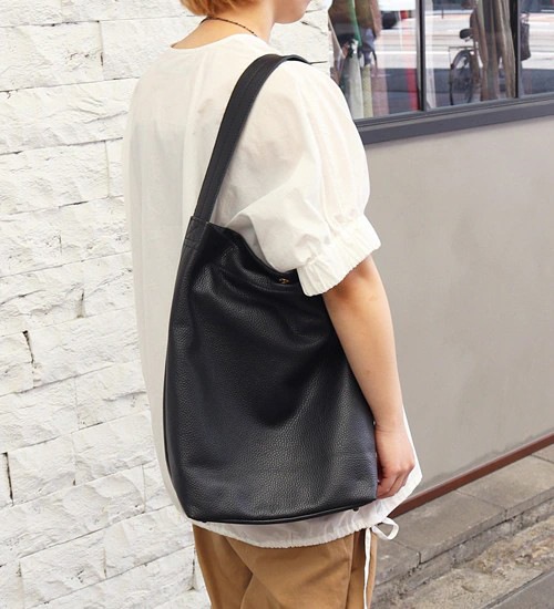 ��MARINEDAY/�ޥ��ǥ��ۥ����꡼�����󥯥쥶�����������ȡ��ȥХå���HAUS