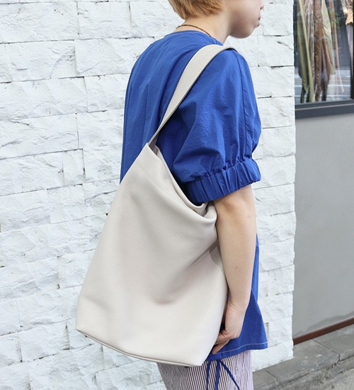 ��MARINEDAY/�ޥ��ǥ��ۥ����꡼�����󥯥쥶�����������ȡ��ȥХå���HAUS