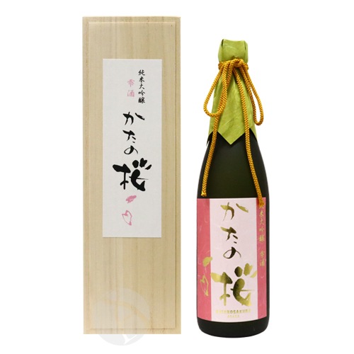 かたの桜 純米大吟醸 雫酒 720ml 木箱入り しずくさけ 山野酒造