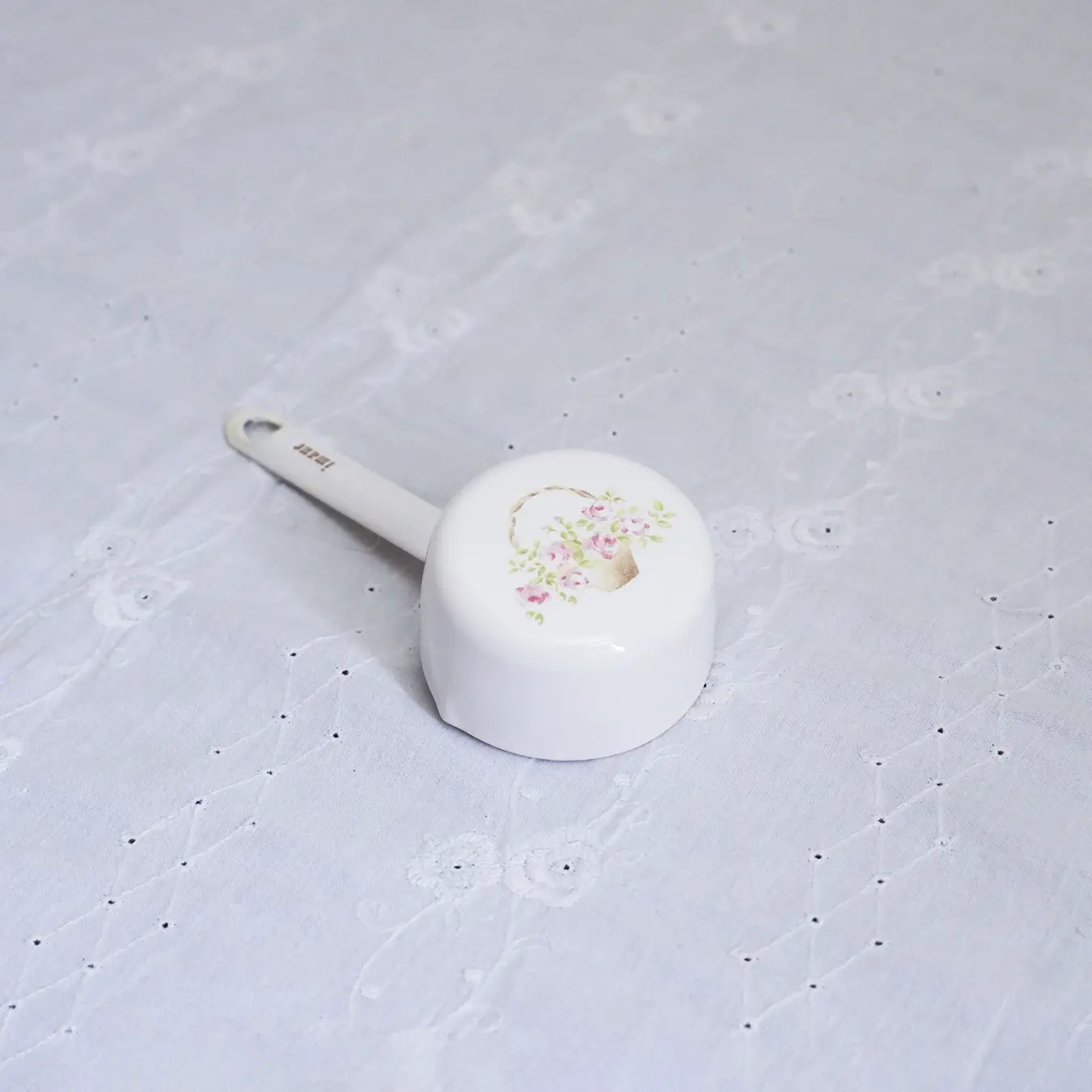 ローズバスケット　片手計量カップ50ml