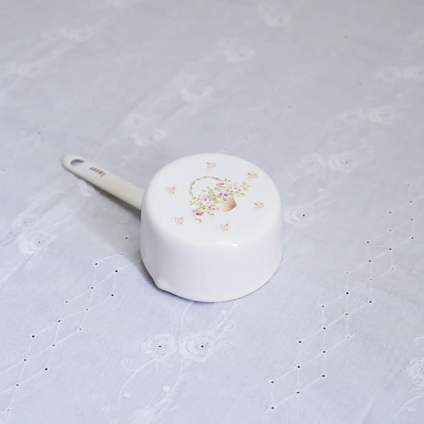 ローズバスケット　片手計量カップ100ml