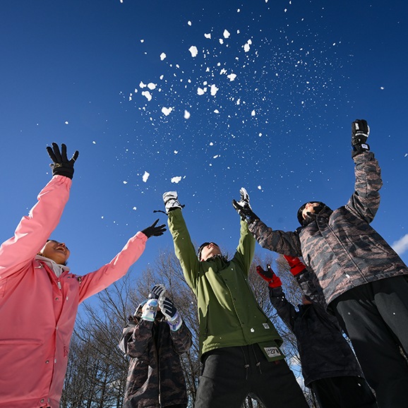 佐久スキーガーデン「パラダ」 早割1日券＜全日┃大人＞ | SURF＆SNOW |
