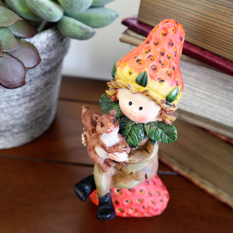 美品】 人形 イチゴ オブジェ 置物 インテリア 工芸品 美術品 A1220