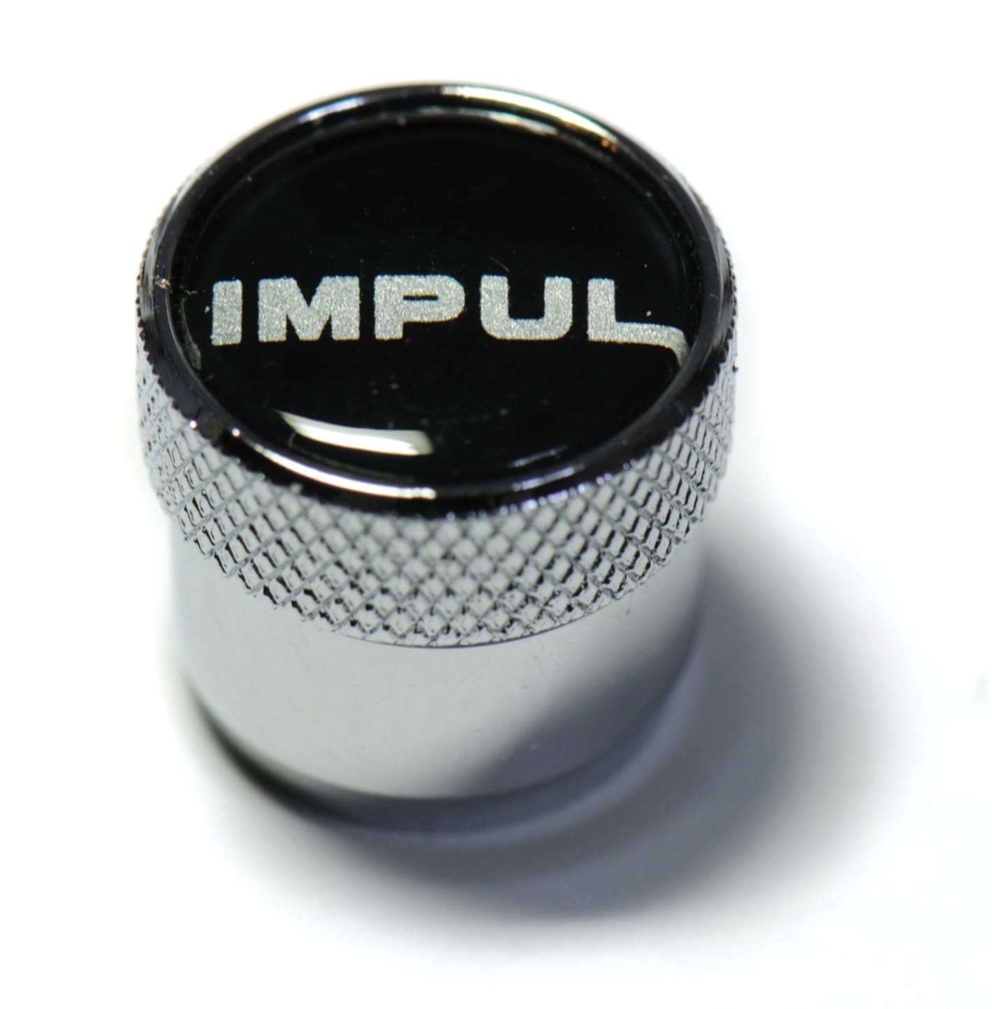ホイル用　IMPULロゴ入りエアバルブキャップ　1台分（4個入）
