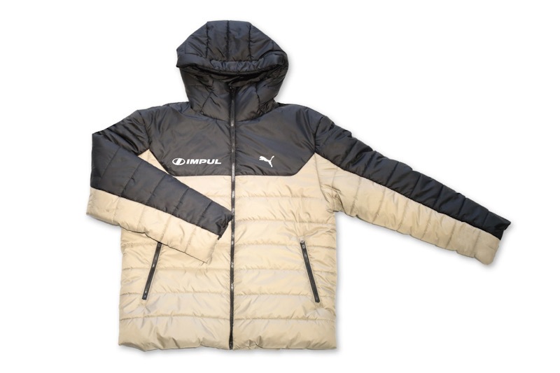 2025 IMPUL×PUMAフーデッドダウンコート ice Coffee | IMPULグッズ