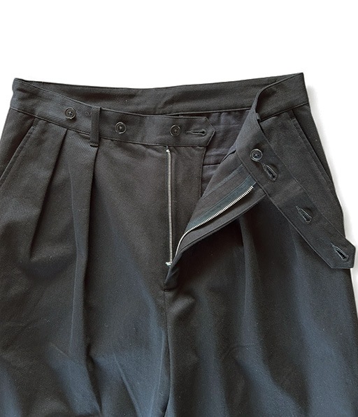 WASHED VINTAGE TWILL TUCKED PANTS［UPT68-KC209］【2025AW】【SOLDOUT】