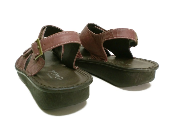 マジックテープで足にフィット☆バックストラップコンフォートサンダル