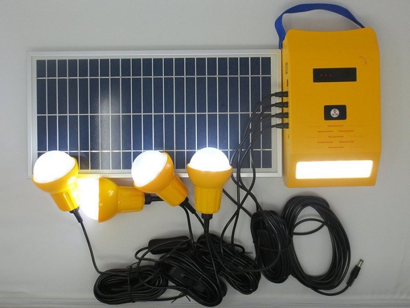 【在庫一掃セール】ソーラー充電式ランタン　BT-K034