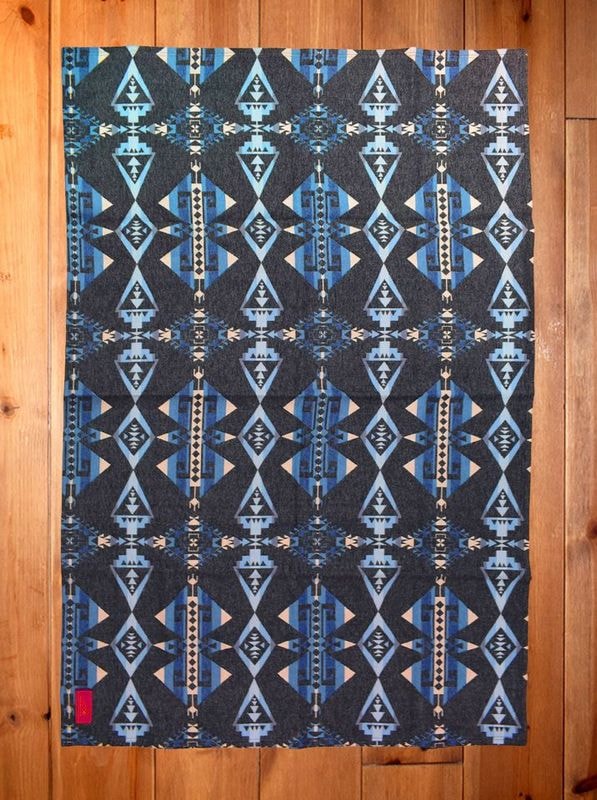 NAVAJO JACQUARD BLANKET