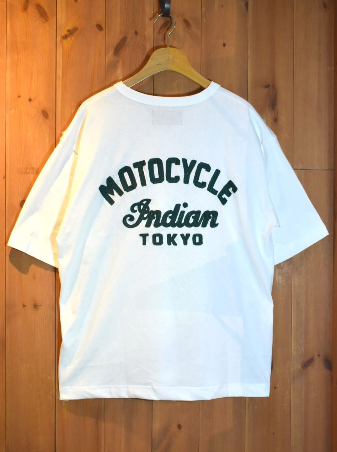 Embroidery T-shirt 