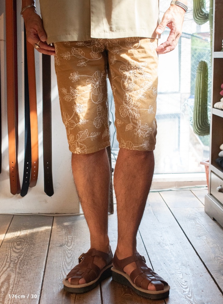 Shorts "flower embroidery"