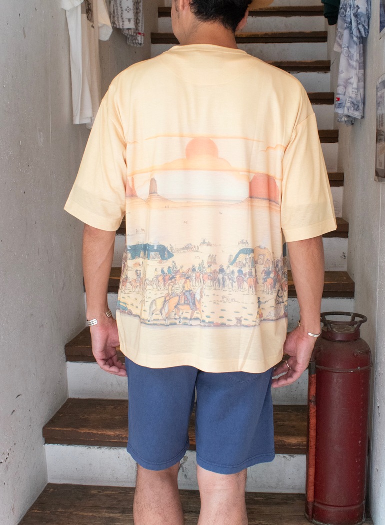 ALL OVER PRINT T-shirt "MEETS INDIAN"