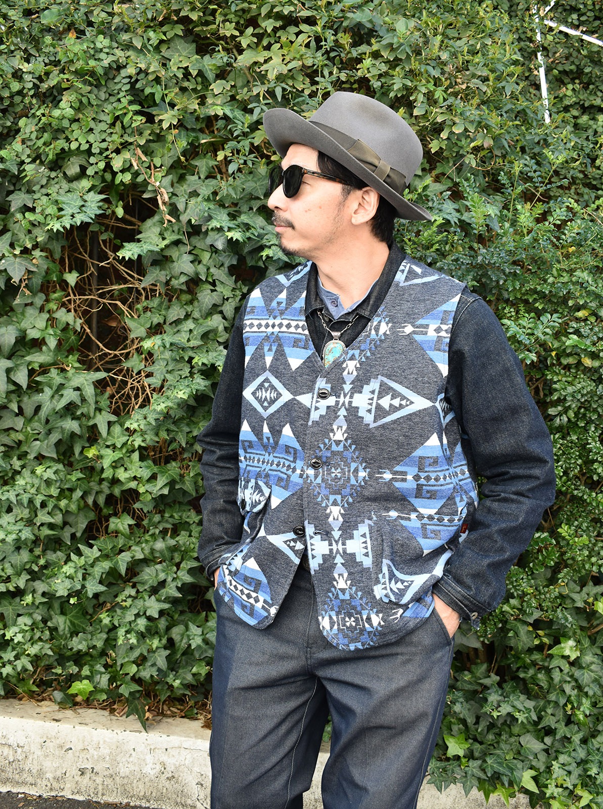 NAVAJO JACQUARD WORK VEST