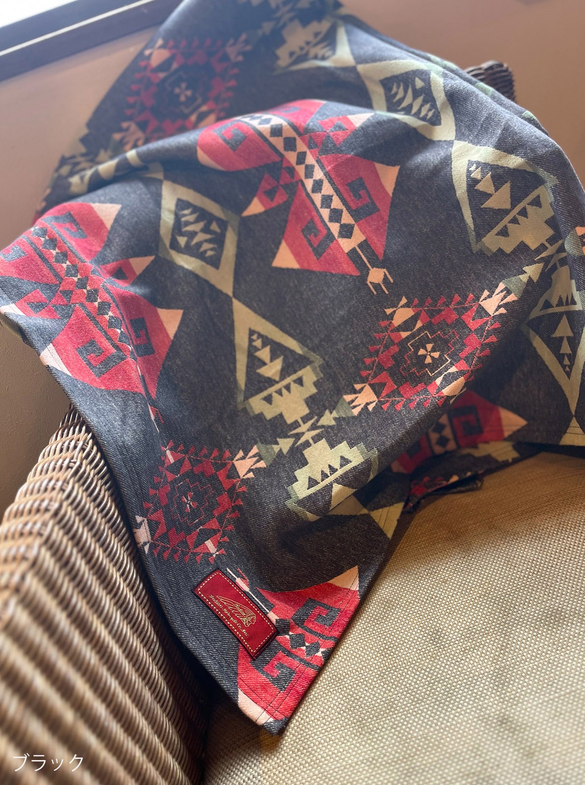 NAVAJO JACQUARD BLANKET