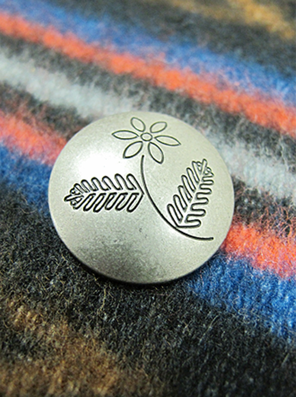 Indian Original Concho Button "Flower"