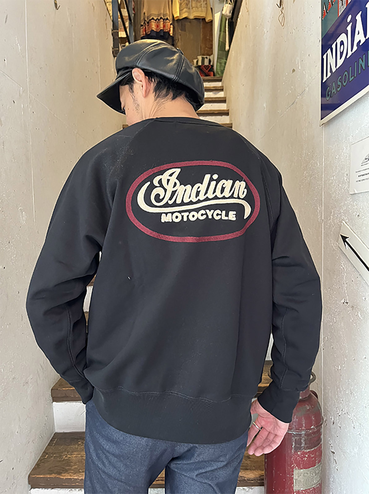 Raglan sleeve Sweat Shirt "Circle logo"