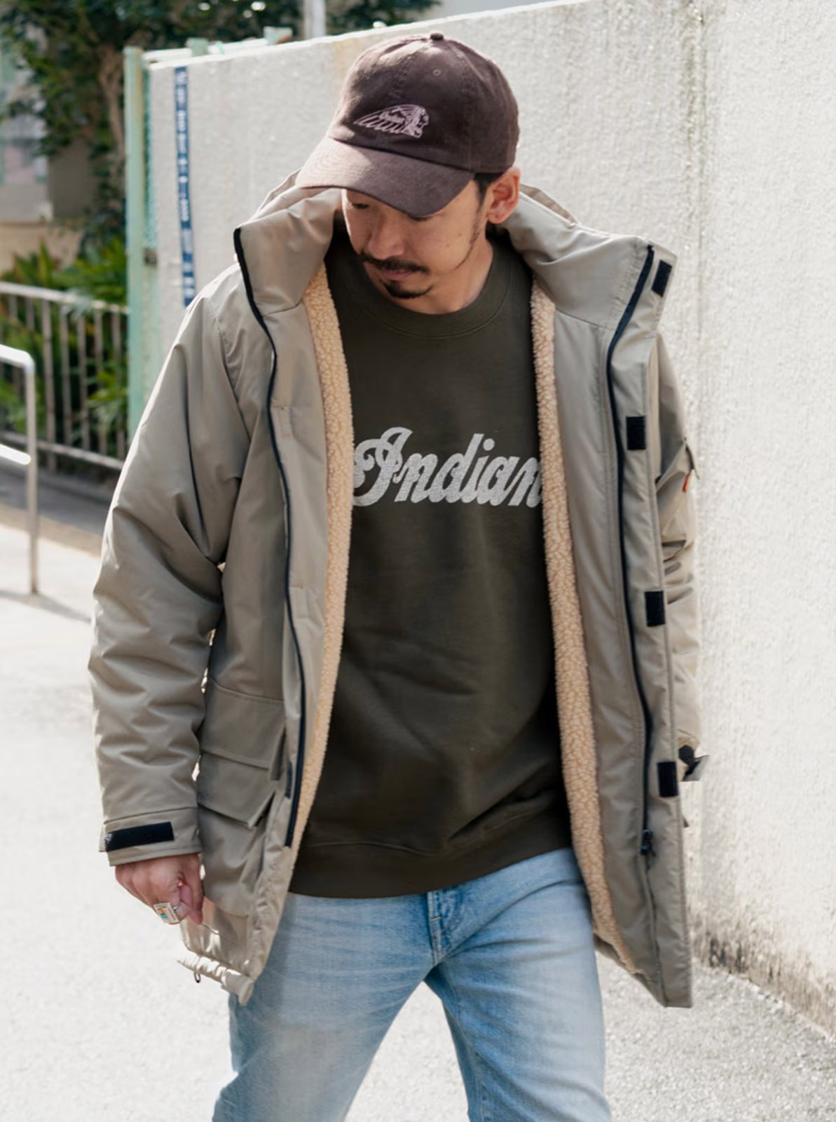 Indian Basic sweat "logo"