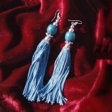 タッセルピアス