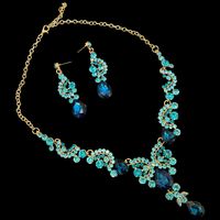 【売り切れ解消】ウォーター ドロップ クリスタル ネックレス ピアス セット