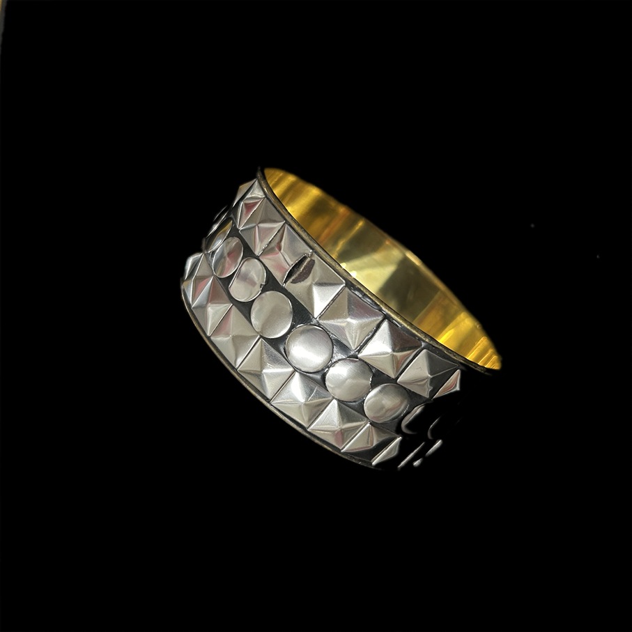 ベリーダンス衣装 【難あり】バングル　ランダムで写真のどれかが1個届きます。　の写真