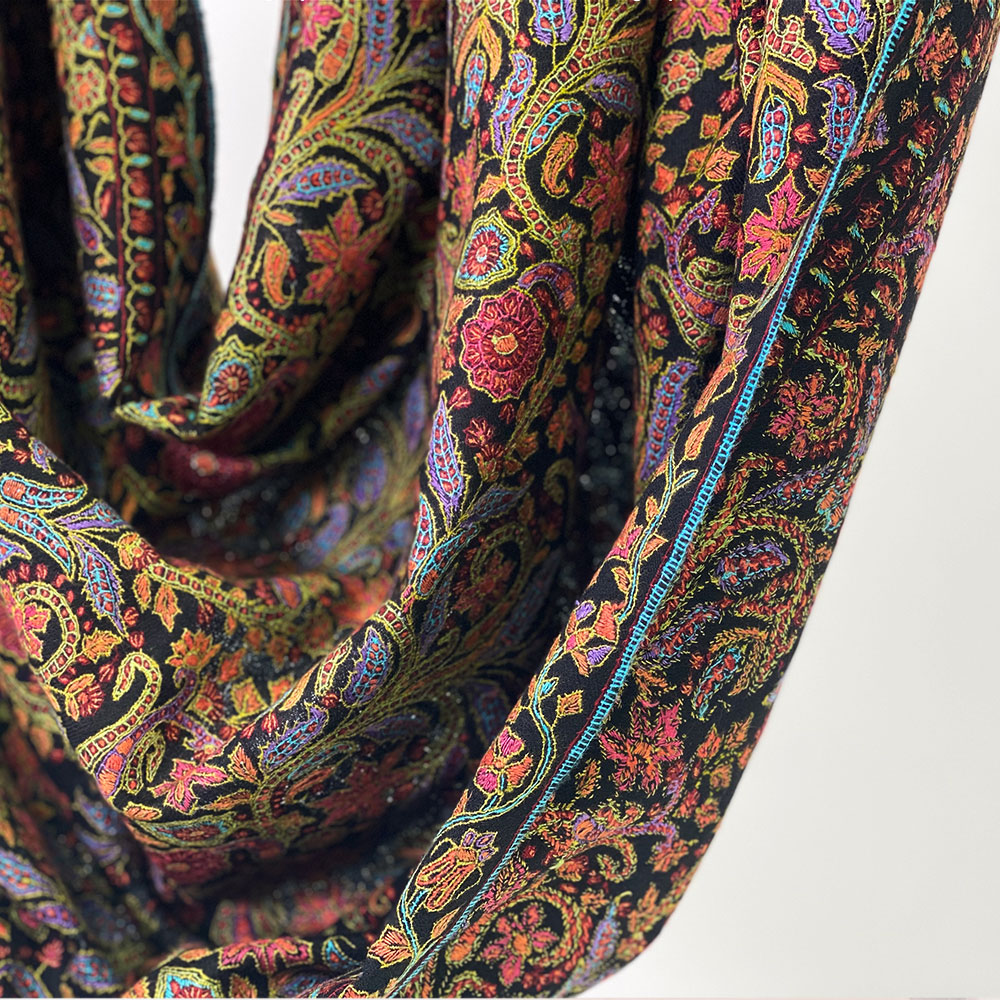InDream 刺繍ショール パシュミナ カシミヤ  100cm巾 黒地総刺繍 花柄 パーティー 冷房対策 紫外線対策 ギフト おしゃれ 誕生日 プレゼント 春 夏 秋 冬