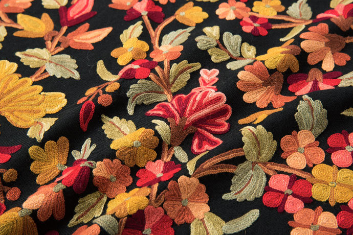 InDream アーリ刺繍ストール グリーン 大判 ギフト おしゃれ 着物ショール クリスマス ギフト 誕生日 プレゼント 50代 60代 70代 InDream 刺繍ストール アーリ 紺 ネイビー 全3種 フラワー 大判 厚手