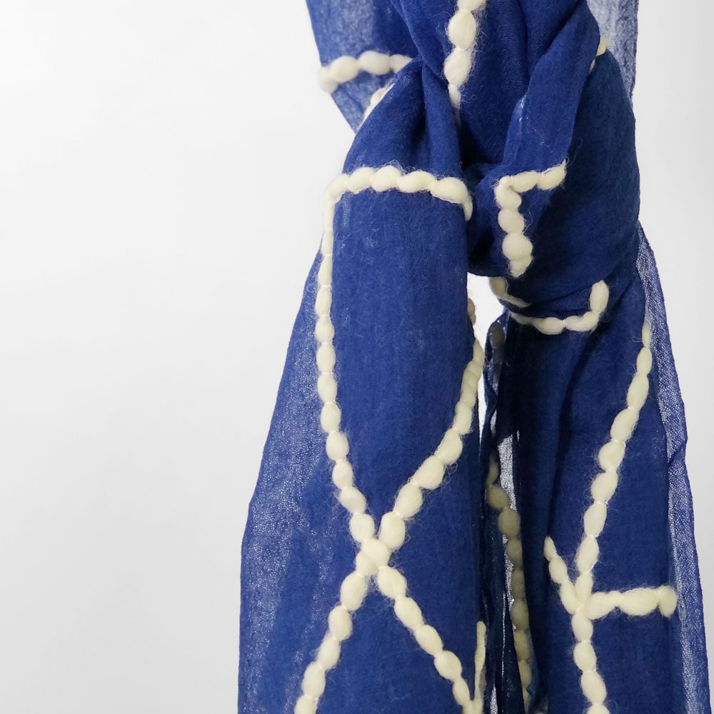 InDream ウールストール インクブルー 白毛糸刺繍 秋冬 カジュアル 春夏 30代 40代 50代 60代