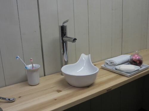 洗面ボウル かわいい レンゲ 小さい 陶器 置き型 手洗い鉢