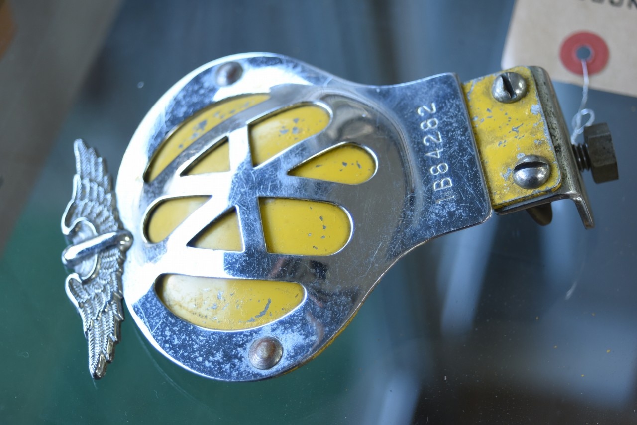 UK ヴィンテージ　AA Automobile Association カーバッチ　101397