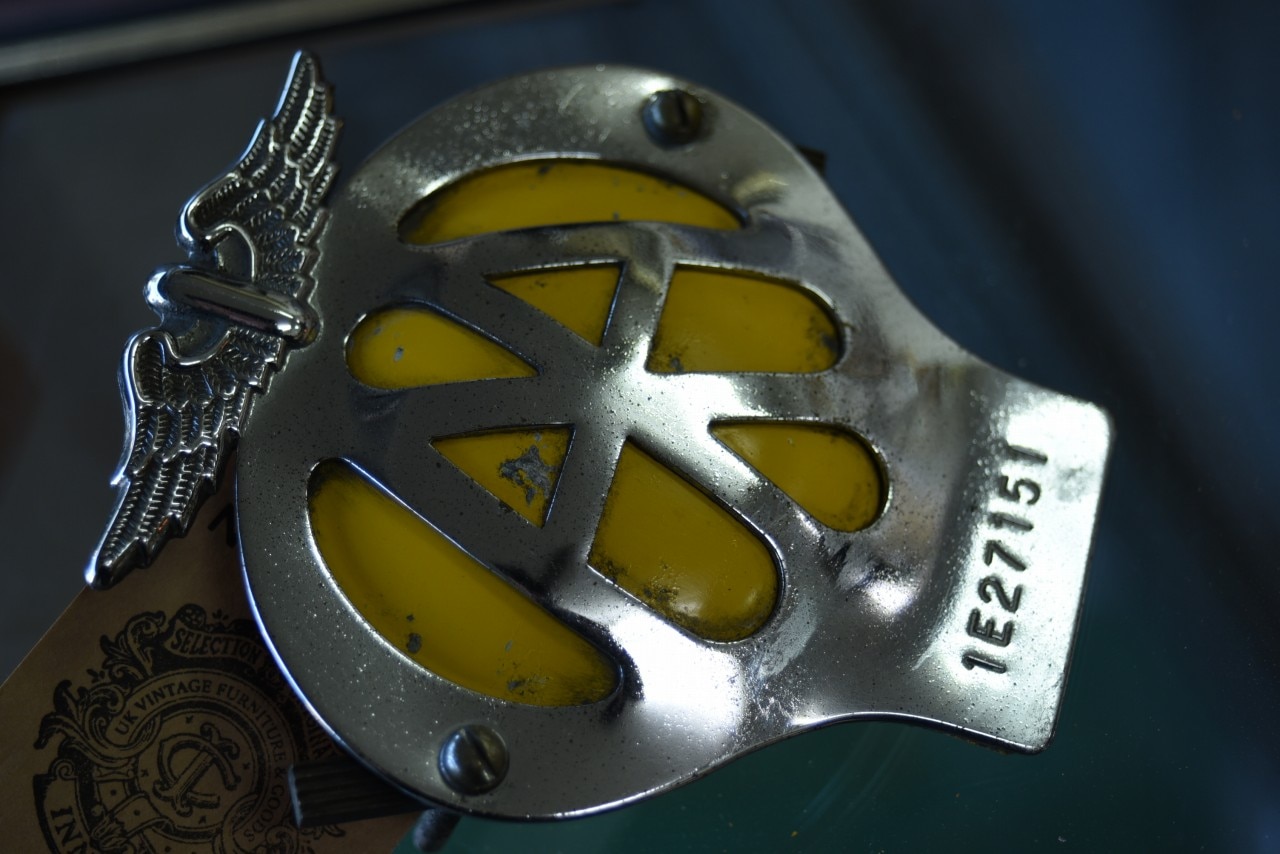 101404 UK ヴィンテージ　AA Automobile Association カーバッチ