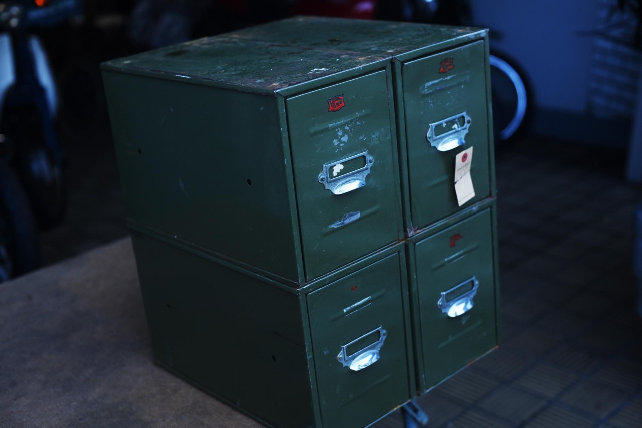 UK VETERAN SERIES BRITISH MADE インダストリアル スチールキャビネット 英国 101553