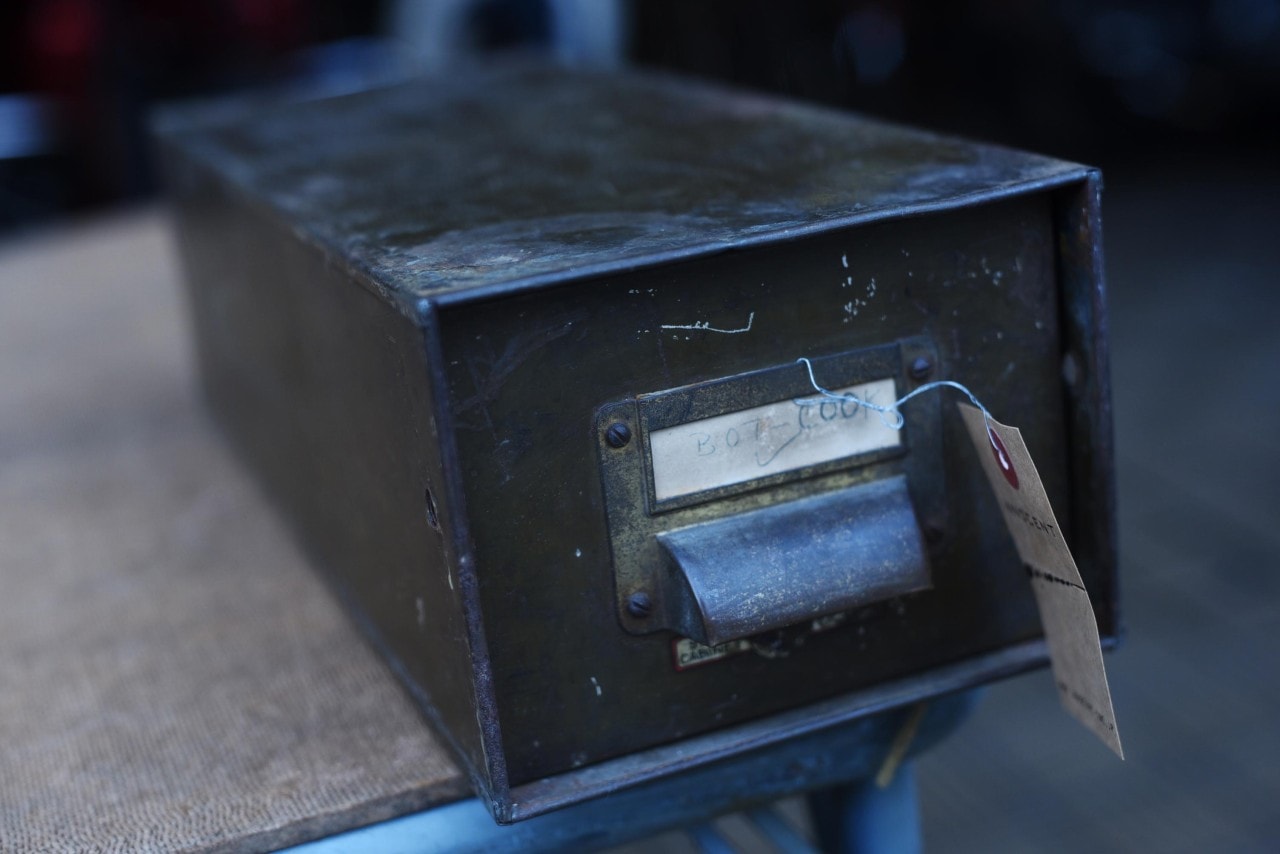 UK インダストリアル スチールキャビネット 英国 101556