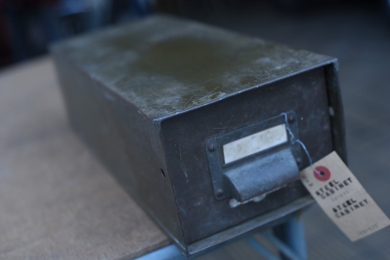 UK インダストリアル スチールキャビネット 英国 101571