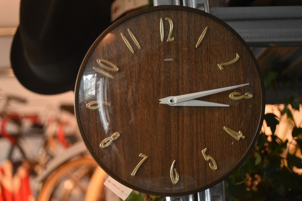 101839 ヴィンテージ　英国METAMEC社製　壁掛け時計 MADE IN ENGLAND