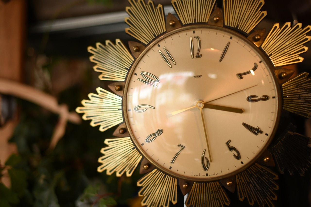 101887 ヴィンテージ　英国METAMEC社製　壁掛け時計 MADE IN ENGLAND