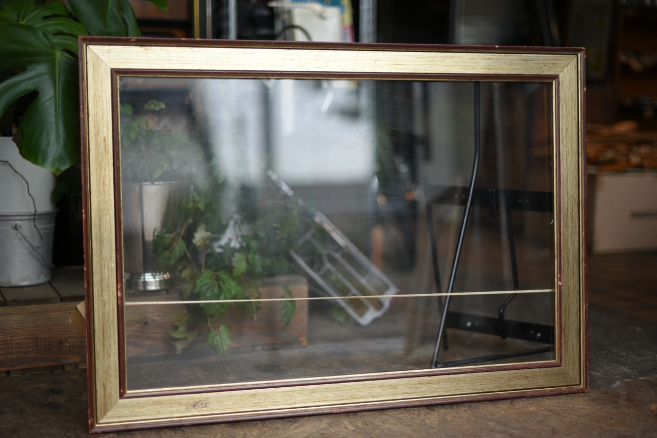 100001　ヴィンテージ　ゴールドフレーム　ガラスなし