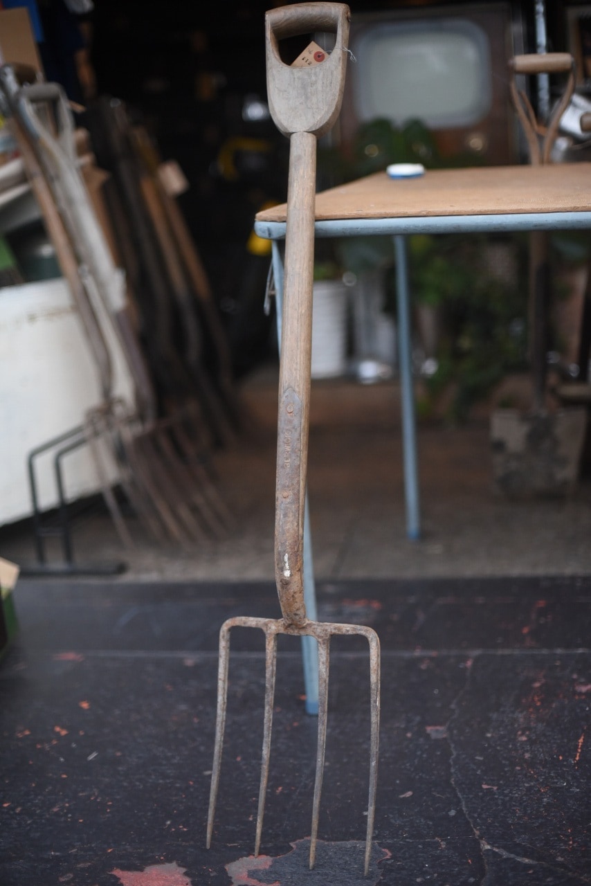 102208 UK ヴィンテージ　ガーデンフォーク　ガーデニング　園芸用品　銘入り