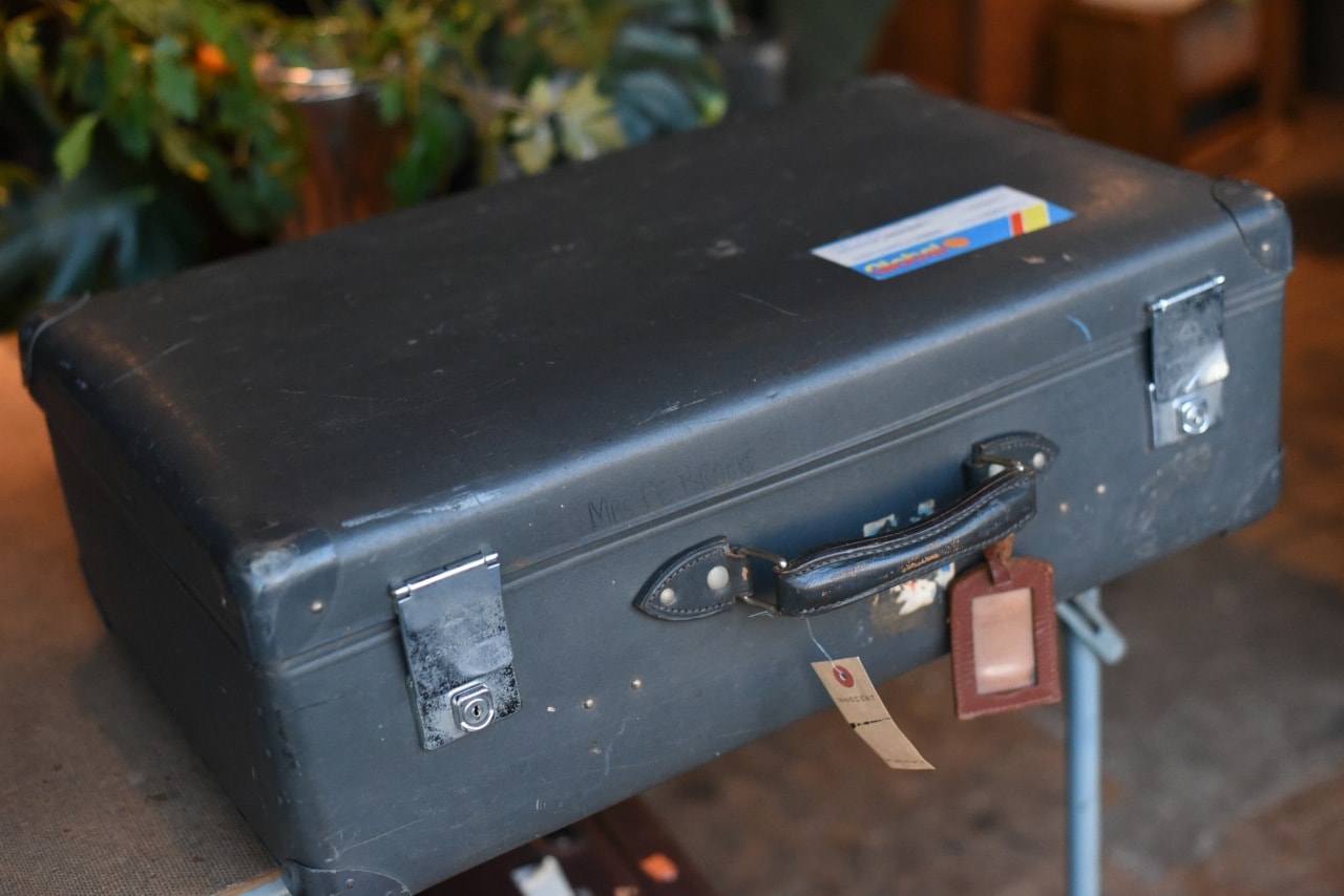 102641 UK ヴィンテージ　英国 グローブ トロッター 「GLOBE TROTTER」 MADE IN ENGLAND 刻印