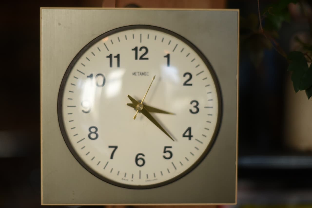 102819　英国　「METAMEC」 メタメック　壁掛け時計　