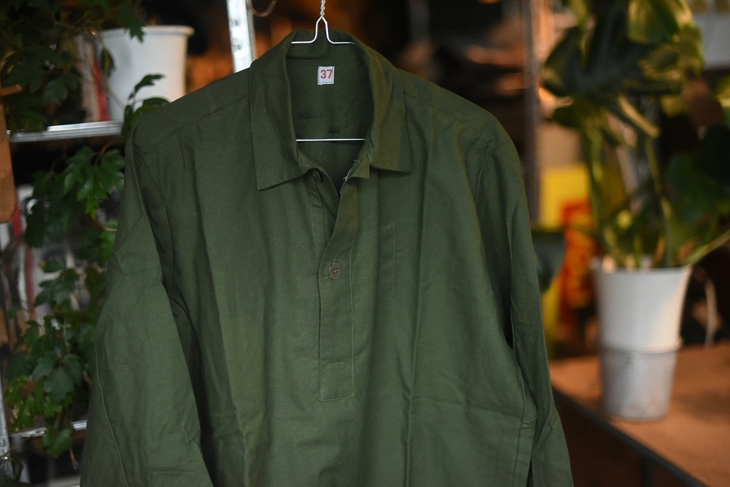 103223 ヴィンテージ　ヨーロッパミリタリー　「M-55」 スウェーデン軍　シャツ