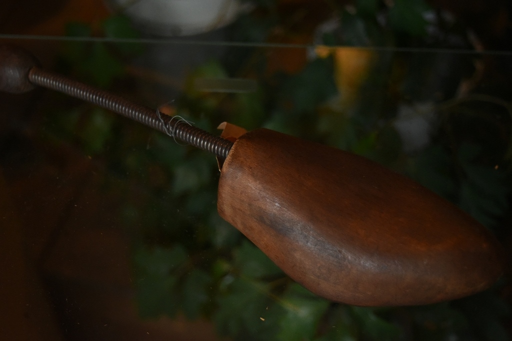 2636 ヴィンテージ　シューキーパー 片方のみ　MADE IN ENGLAND