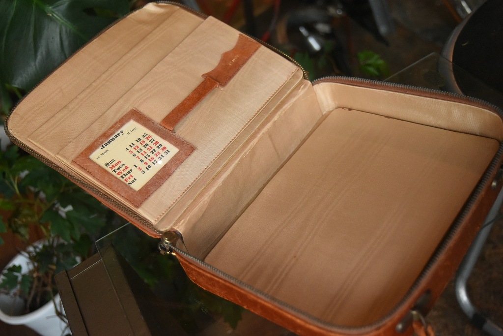 100901 ヴィンテージ　トランクケース　レザーバッグ　 英国製