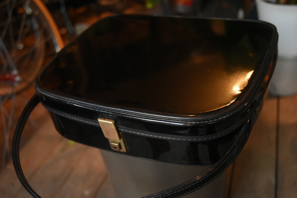 2793 ヴィンテージ　エナメル　トランクケース英国製